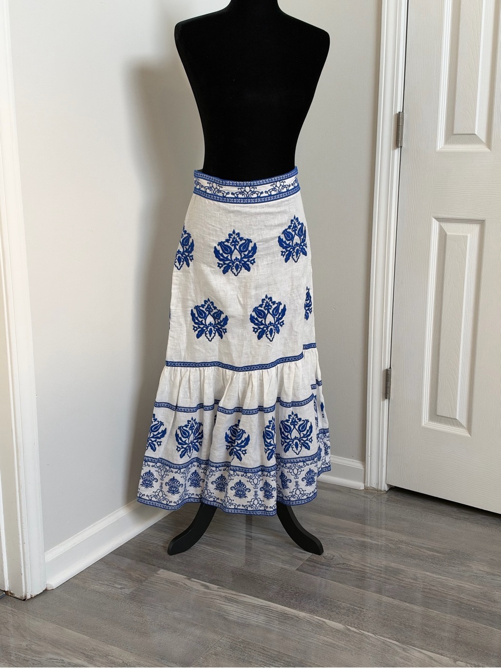 Zara White Maxi Skirt with Blue Embroidered Motifs